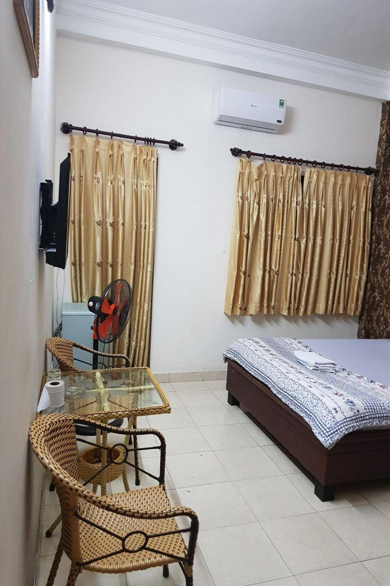 Bau Cat Hotel Ho Şi Min Exterior foto